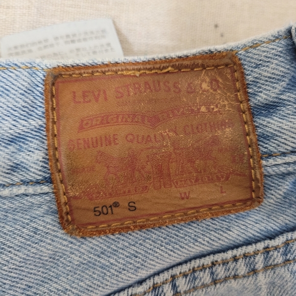 501 S Levis Jeans - Picture 8 of 13